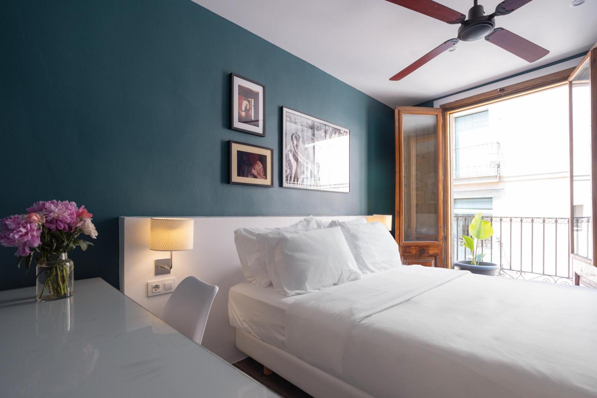 Hostal Sol Y K Βαρκελώνη Εξωτερικό φωτογραφία
