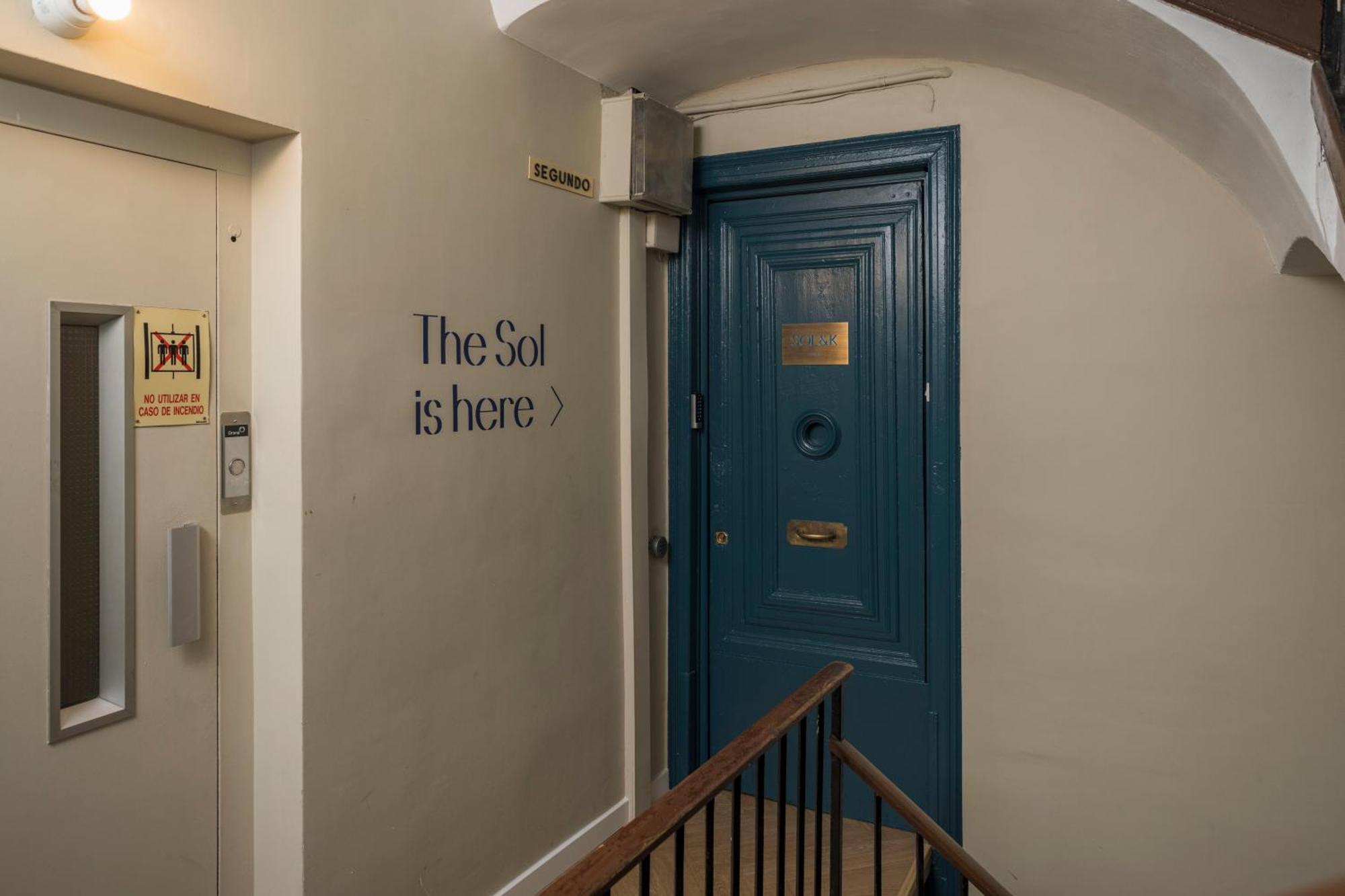 Hostal Sol Y K Βαρκελώνη Εξωτερικό φωτογραφία